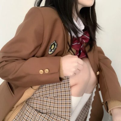 修学旅行时被分进了合不来的组